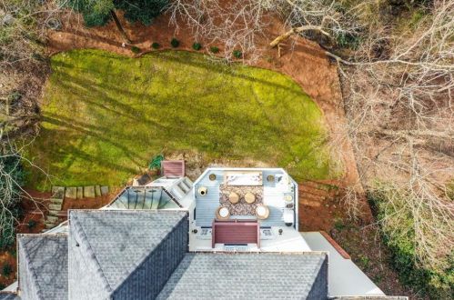 4450 Crestwicke Pointe, Atlanta GA  30319-1081 exterior