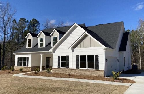 95 Hawthorn Ln, Porterdale, GA 30014-6460
