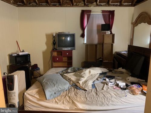 243 Baltimore St, Hanover PA 17331-3315 exterior