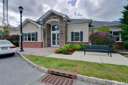 843 Liberty Ct, Piscataway NJ  08854-7209 exterior