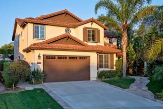 8066 Via Arce, Carlsbad, CA 92009-6950