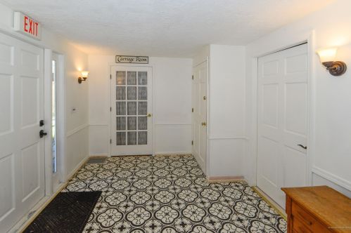 104 Webbs Mills Rd, Frye Island ME  04071-6316 exterior