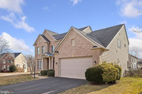 9741 Lennice Way, Bristow, VA 20136-2527