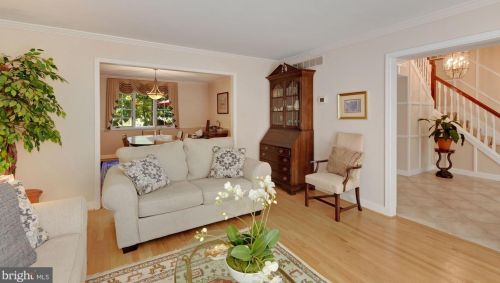 17501 New Hampshire Ave, Ashton MD  20861-9791 exterior