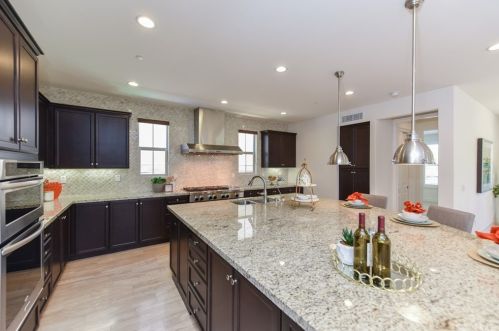 73 Gainsboro, Irvine CA  92620-2187 exterior