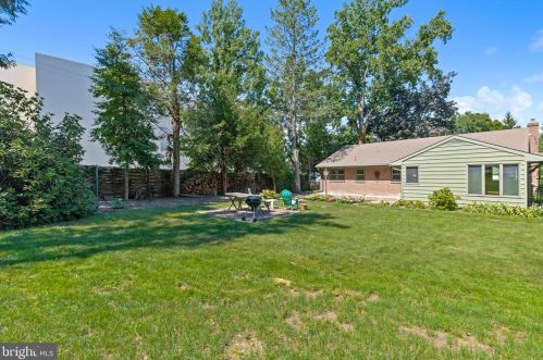 92 Euclid Ave, Lancaster PA  17603-6807 exterior