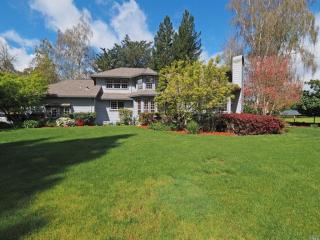 7808 Lynch Rd, Sebastopol, CA 95472-4600