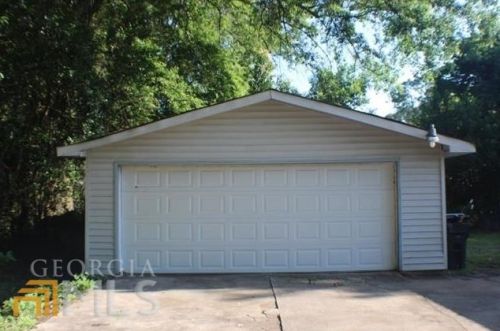 301 Lois Dr, Warner Robins, GA 31093-3116