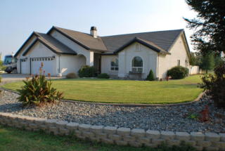 4846 Kimberly Farms Dr, Anderson, CA 96007-9705