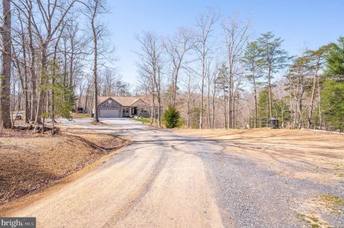 487 Vixen Ln, Gerrardstown WV  25420-4459 exterior