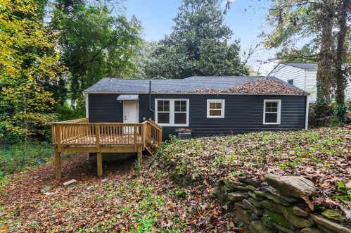 656 Charlotte Pl, Atlanta GA  30318-6375 exterior