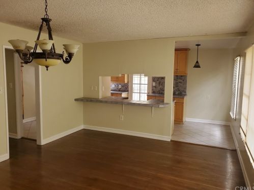 12920 Cordary Ave, Hawthorne, CA 90250-5318