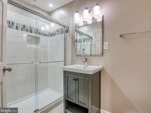 12 Payne St, Charles Town WV 25414-5536 exterior