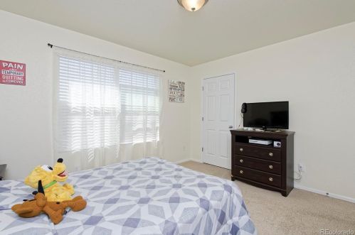 1821 Jade Ave, Denver CO 80603-5867 exterior