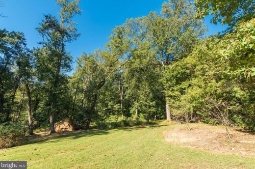 107 Featherbed Ln, Harpers Ferry WV 25425-4982 exterior