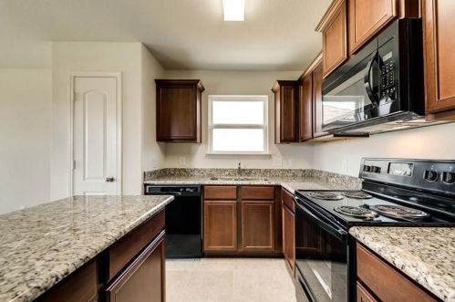 1595 Twin Hills Way, Princeton TX  75407 exterior