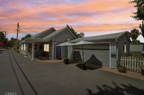 981 4th Ave, Escondido, CA 92025-3912