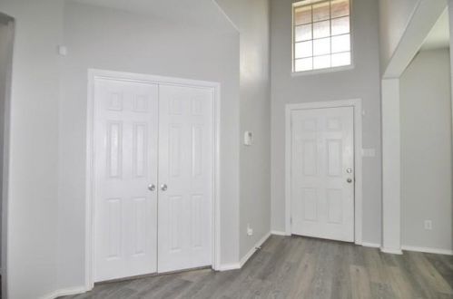 9909 Chrysalis Dr, Fort Worth TX  76131-4294 exterior