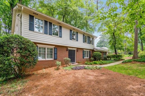 1520 Brawley Cir, Atlanta, GA 30319-1713