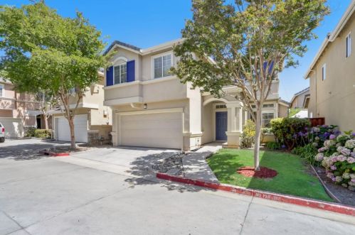 3792 Versailles Ct, San Jose, CA 95127-2151