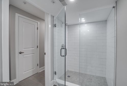 517 Mckean St, Philadelphia PA  19148-2530 exterior