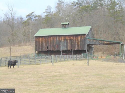 7606 Dans Run Rd, Ridgeley, WV 26753-5222