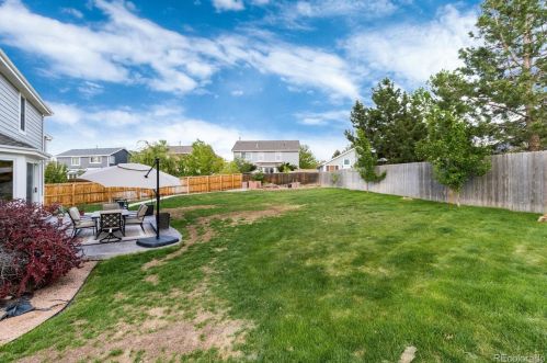 21984 Oxford Pl, Denver CO 80014-5137 exterior