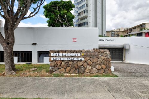 1400 Pensacola St, Honolulu HI  96822-3886 exterior