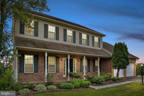 3 Bayberry Rd, Carlisle PA  17013-8416 exterior