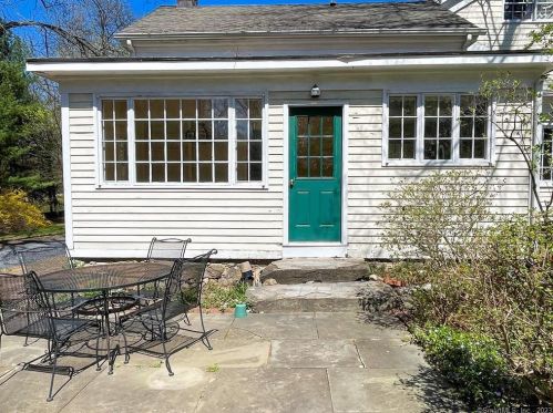 83 Grumman Hill Rd, Wilton, CT 06897-4508