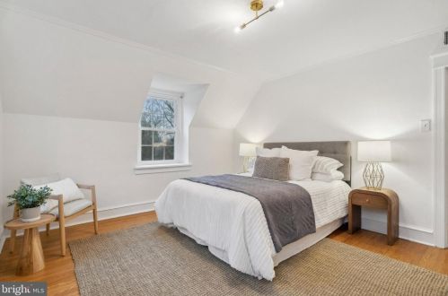 426 Durham St, Philadelphia PA  19119-1222 exterior