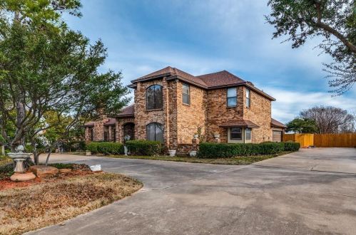 404 Kenshire Dr, Fort Worth, TX 76126-3144