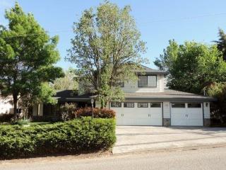 21008 Ridgeway Dr, Tehachapi, CA 93561-6943