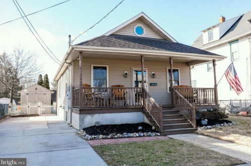 20 Thompson Ave, Gloucester, NJ 08030-2443