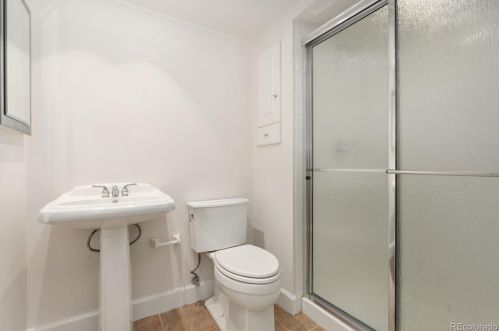 8107 Phillips Cir, Englewood CO 80112-3254 exterior