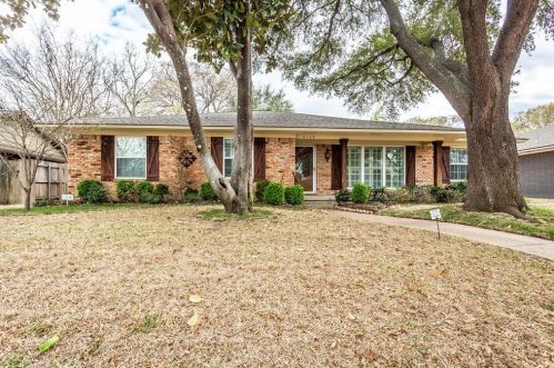 9528 Brentgate Dr, Dallas TX  75238-1812 exterior