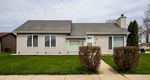 1500 Liberty Dr, Glendale Heights, IL 60139-2922