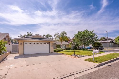 2223 Marter Ct, Simi Valley, CA 93065-2435
