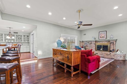 6127 Dilbeck Ln, Dallas TX  75240-5350 exterior