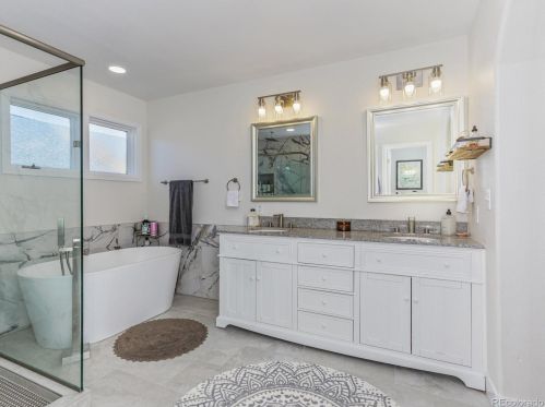 16223 Belleview Dr, Aurora CO  80015-4157 exterior