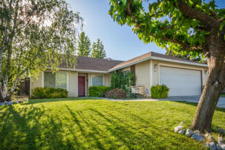 555 Vansicklen Way, Redding, CA 96003-3728