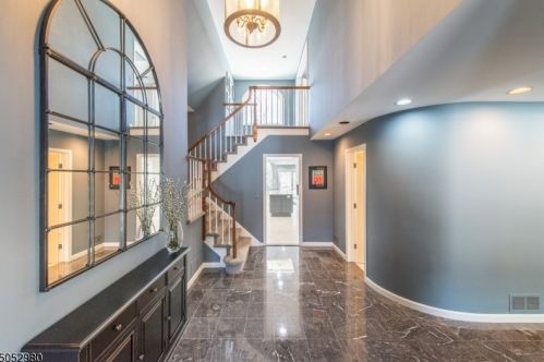 22 Oak Park Dr, Morristown, NJ 07960-4615