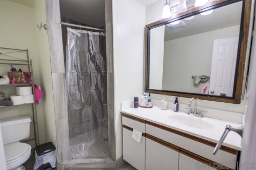 5615 Dream St, San Diego, CA 92114-4020