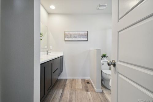 4627 Crestone Peak St, Denver CO  80601-4627 exterior