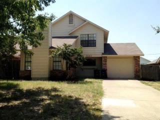 4660 Misty Ridge Dr, Fort Worth TX  76137-1548 exterior