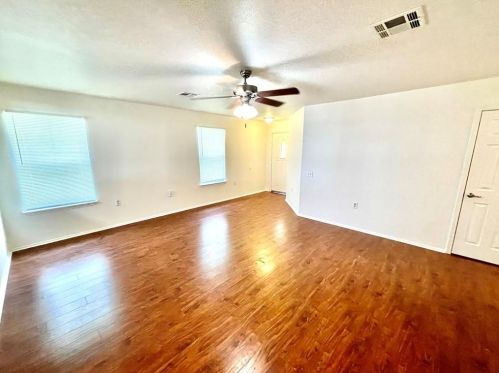 1401 Coriander Dr, Austin TX  78741-7533 exterior