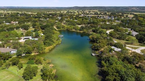 3505 Shawnee Trl, Lakeside Heights, TX 78639-4044