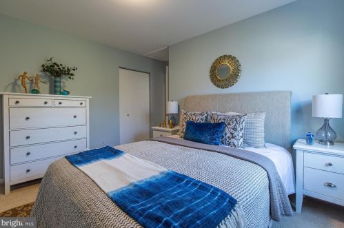 125 Kinsman View Cir, Silver Spring MD 20901-1600 exterior