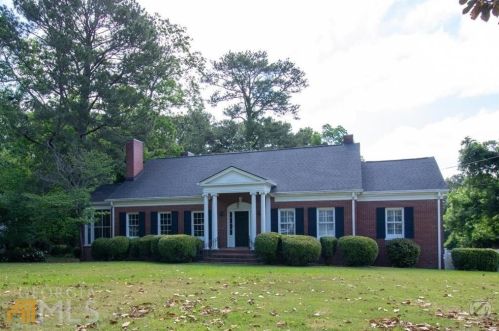 402 Engram St, Montezuma, GA 31063-1518