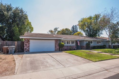 8708 Cullen Ct, Elk Grove, CA 95624-1720